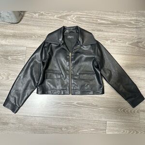 White Fox Boutique - Cropped Black Leather Jacket || Black